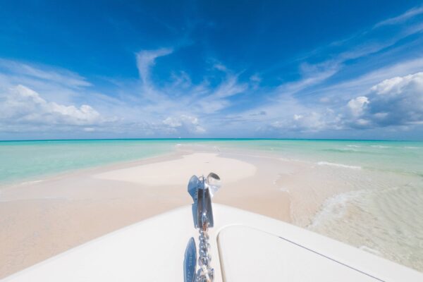 Snorkeling Tour Turks and Caicos, Sandbar on Board Marauder